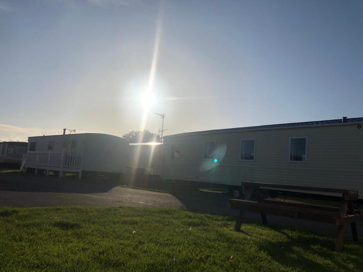 Towyn Six Berth En Suite Caravan Рил Екстериор снимка